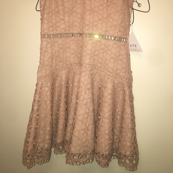 NWT WOMENS LOVE TRIANGLE FLORAL CROCHET CAMI SKATER DRESS - Picture 11 of 16